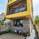 Casa Amelie Гостевой дом Мангалия