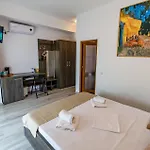 Casa Amelie Мангалия